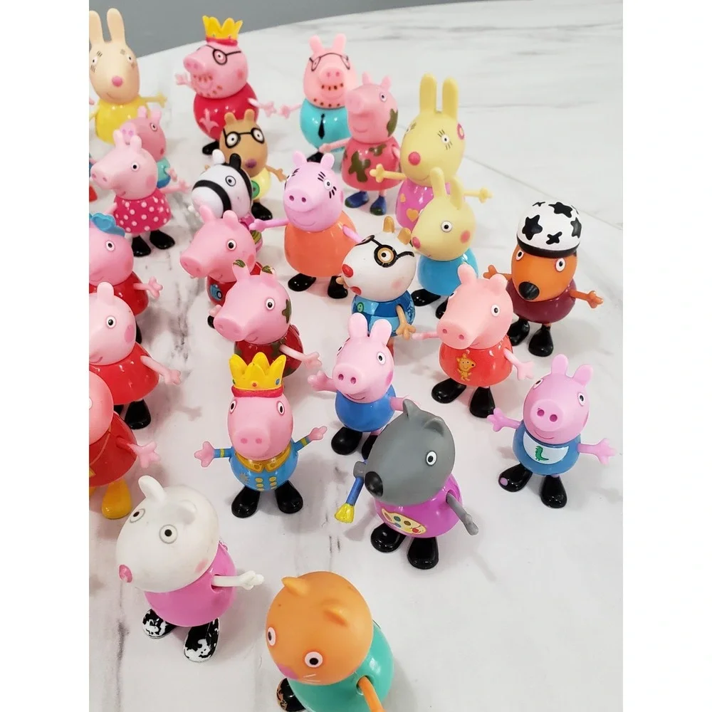 Lot 40+ Peppa Pig Family Friends Figures Bundle Mummy Daddy Grandma George